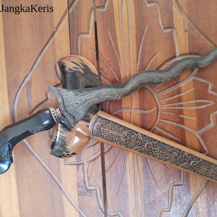 keris lama koleksi antik manis