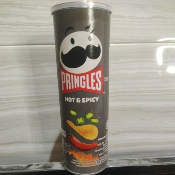 

NEW ITEM SNACK PRINGLES HOT & SPICY 102G