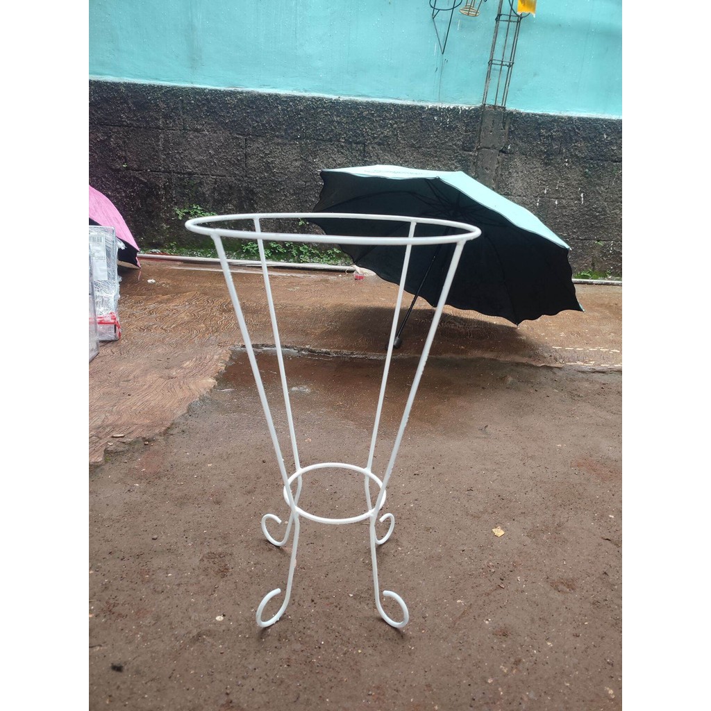 standing pot bunga diameter 30cm / standing pot bunga besi / rak pot