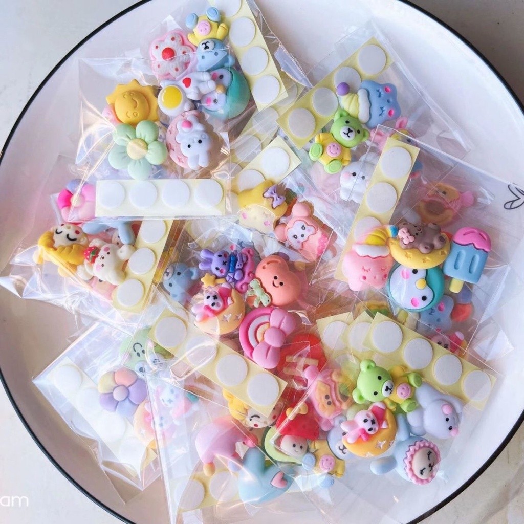 

3D Stiker kartun lucu/Stiker Dekoratif Ponsel Cangkir Tiga Dimensi Kartun 3D/Stiker 3D Bahan DIY Buatan Tangan/Stiker Anak Perempuan dan Anak-anak/Stiker Dekoratif Saku Aksesori Casing Ponsel (4 pcs)