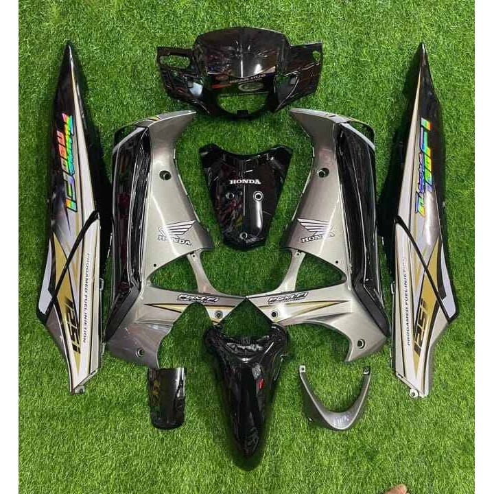 Paketan Body Alus Warna Hitam Silver Motor Supra X 125 2005
