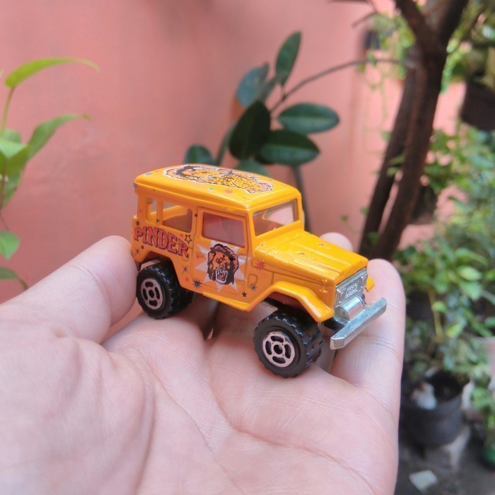 Majorette Toyota FJ 40 Pinder Loose Land Cruiser Miniatur Mainan Diecast