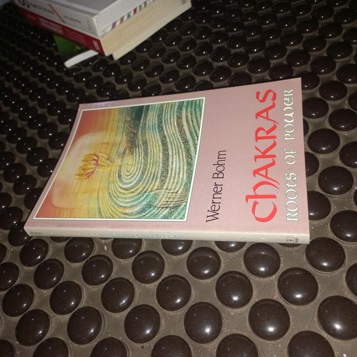 Buku Chakras Roots of Power