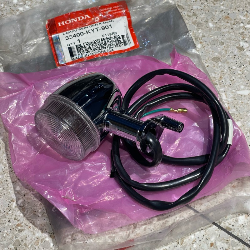 LAMPU SEIN DEPAN SCOOPY KARBU KANAN ORIGINAL AHM 33400 KYT 901