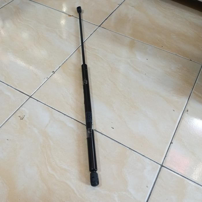 SALE shock kap mesin w211