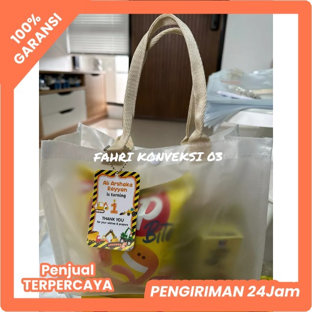 

Tas Hampers Murah Mika / PVC Doff Tebal Besar Dan Sedang Mika / Goodie Bag Transparan Froasted Gift Bags Tas Souvenir /Tas Mika PP