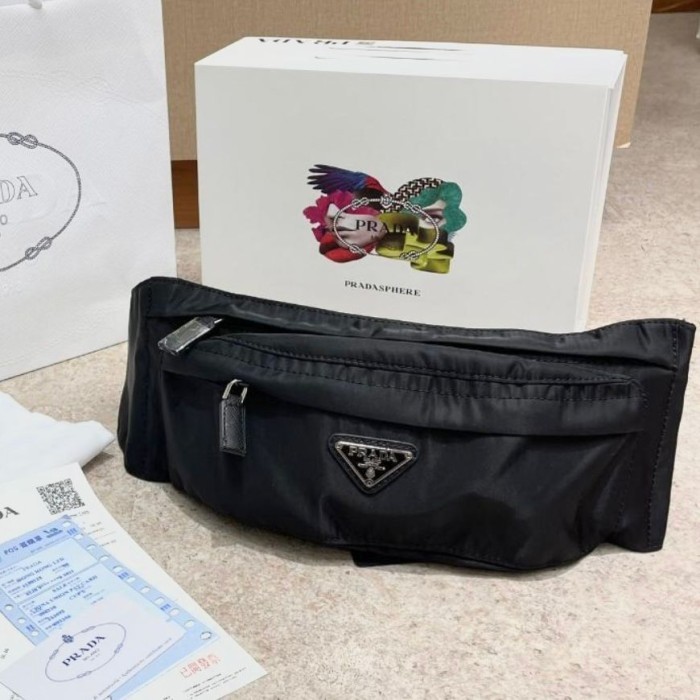 TAS PINGGANG PRIA BRANDED IMPORT / WAISTBAG PRIA BRANDED BAHAN KULIT / TAS PRIA CASUAL  LIMTED  HIGH