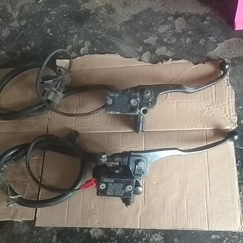 master rem cakram Yamaha Vixion,Scorpio,Yamaha R15,king new.barang second original lepasan motor kom