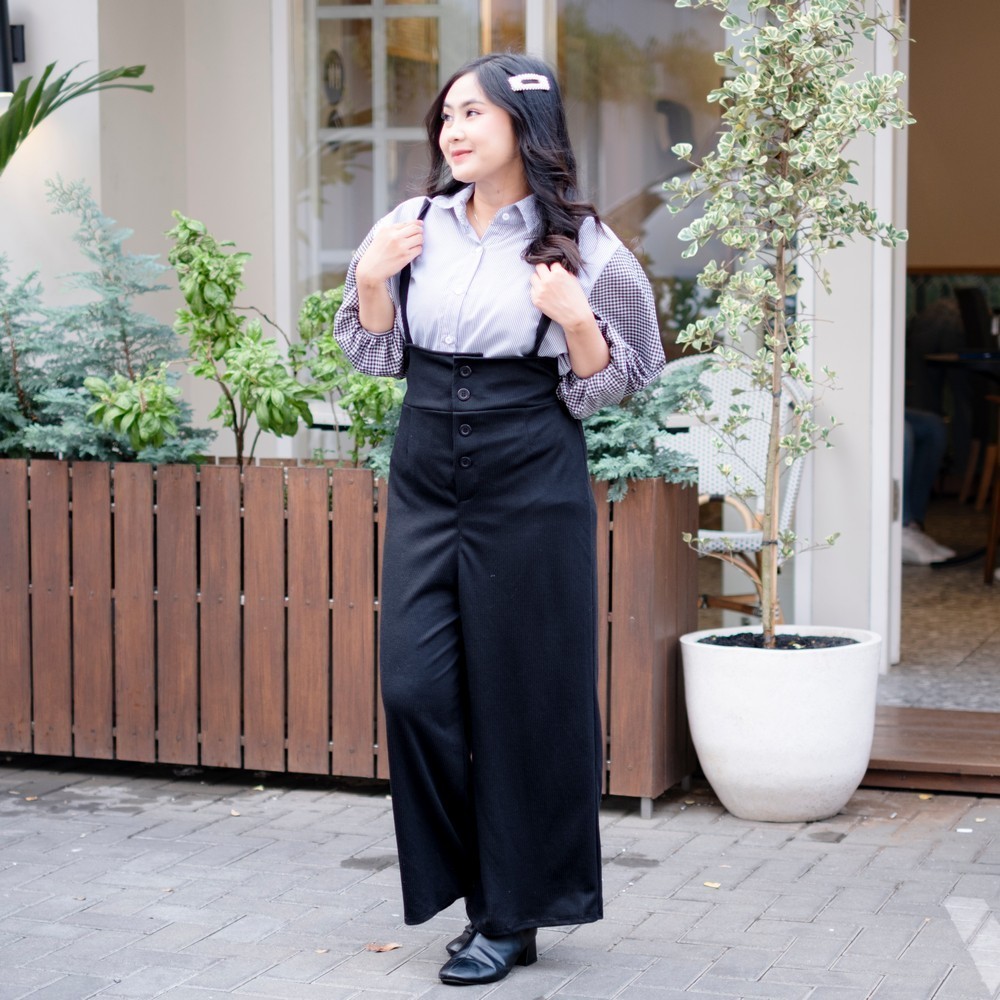 Almayra Yoenik Apparel Yumi Overall Kulot – Jumpsuit Wanita – Baju Kodok Celana Panjang murah