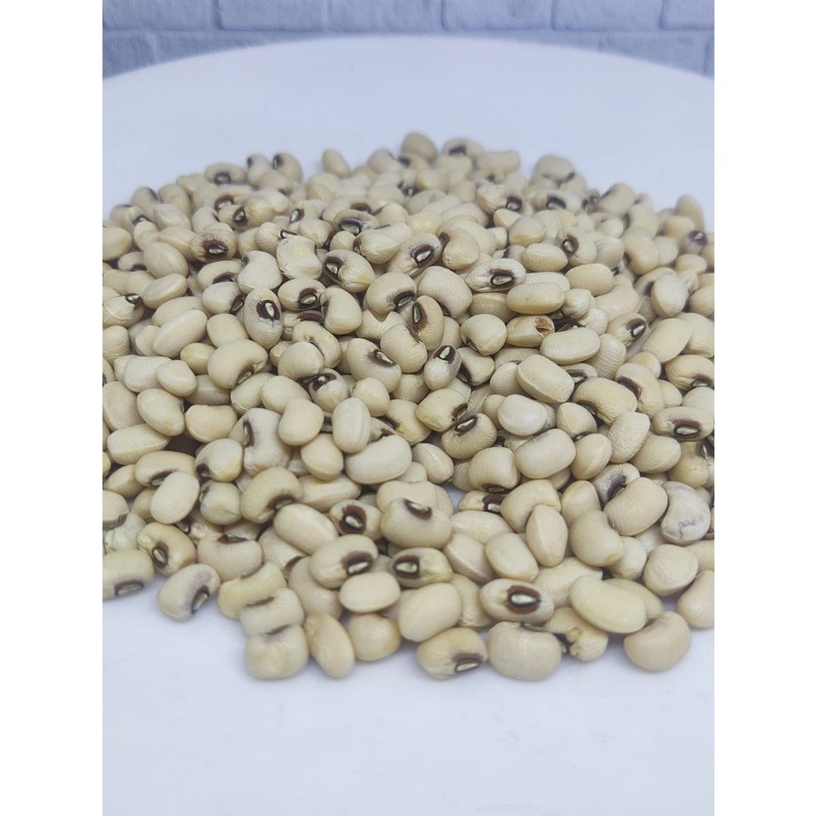 

KACANG TUNGGAK/BLACK EYE BEANS 1KG