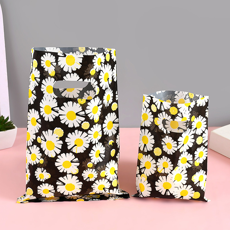 

20Pcs Daisy Strawberry Pattern Handbag Plastic Candy Cookie Baking Package Bags Wedding Birthday Party Favor Decoration Supplies