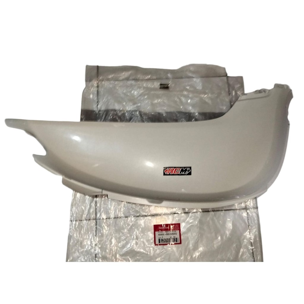 83600-K93-N00ZQ COVER SIDE BODY BODI L TEDENG TEBENG TAMENG SAMPING SEBELAH KIRI WARNA PUTIH WHITE S