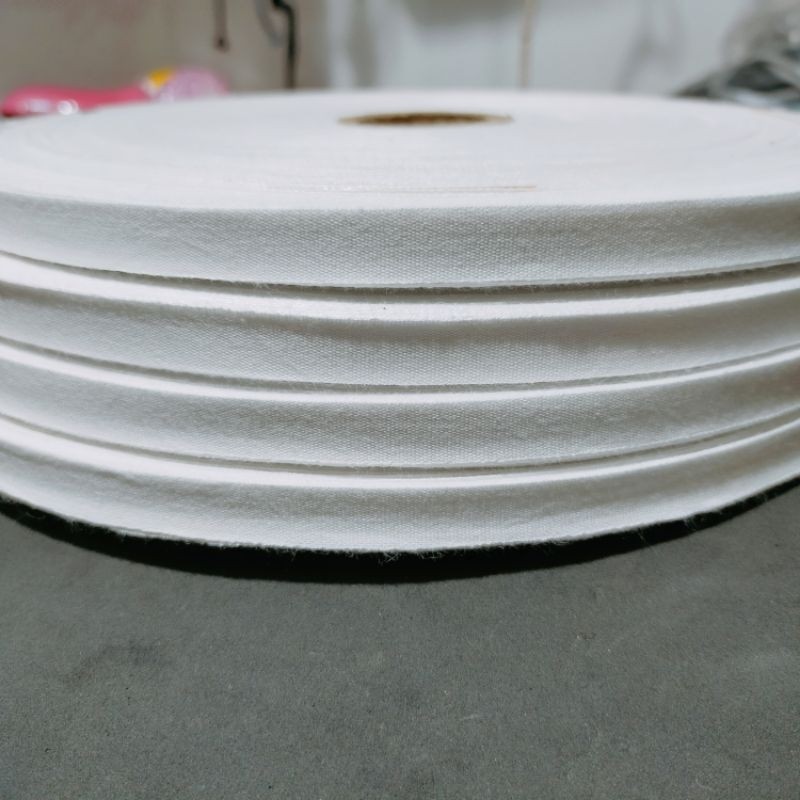 

pita label polos tipis cotton putih 300 yards