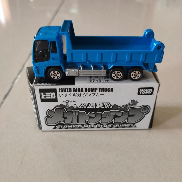 FG99 tomica isuzu giga dump truck