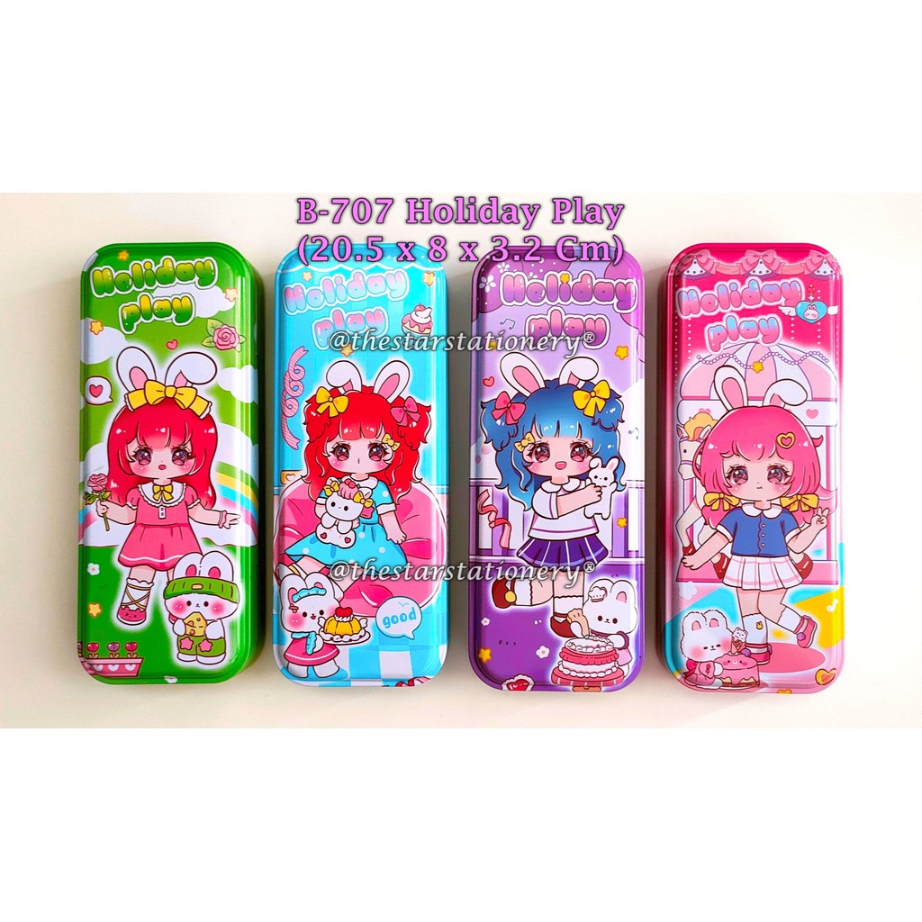 

(1 Biji) Kotak Pensil Kaleng B-707 Holiday Play / Tempat Pensil Kaleng 20.5*8*3.2 Cm