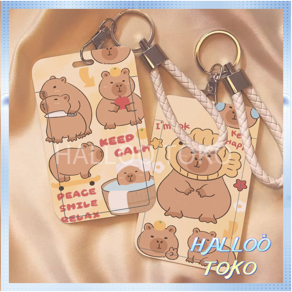 

ID CARD HOLDER MOTIF KAWAII TEMPAT KARTU PHOTOCARD PHOTO CARD Pelindung + Tali,Kapybara yang lucu, suka makan sapi goreng dalam panci berkuah dan suka mandi