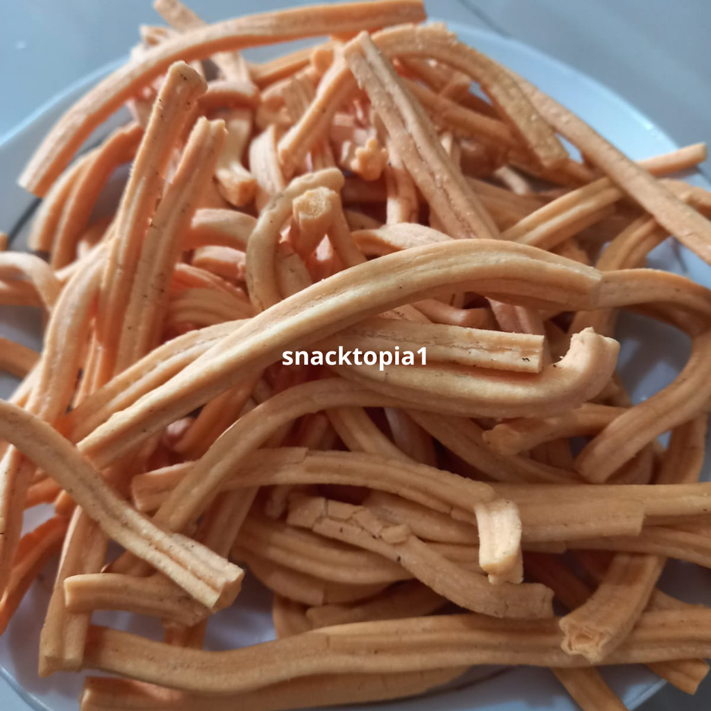 

READY PROMO! kue kecipir bawang kue bawang renyah cipiran 1kg kue cipiran