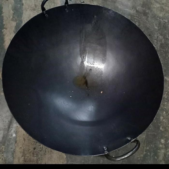 wok/wajan plat baja hitam 45cm