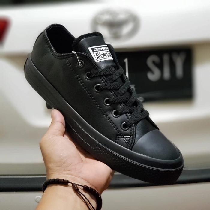 sepatu hitam polos/sepatu pria murah converse kulit ukuran 36 42 - 45 - Hitam, 36
