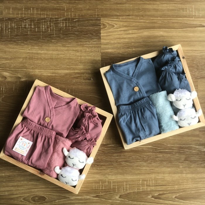 

Best Seller Hampers Bayi | Hampers Anak | Kado Lahiran Newborn Premium - Pink, box+krts kado