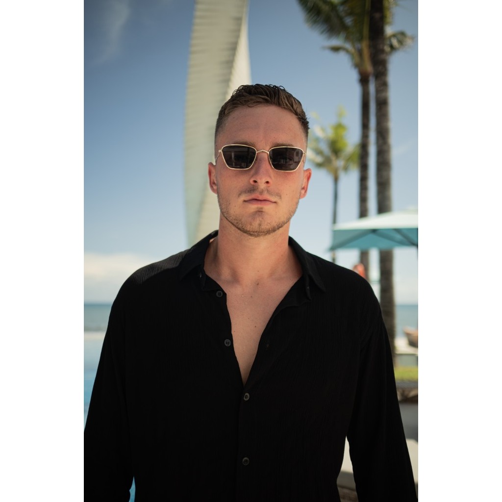 Baju Kemeja Hitam Polos Premium Lengan Panjang Crinkle Beachwell Bali - S