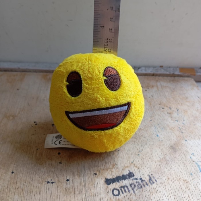 MAINAN mainan emoji burger king toys