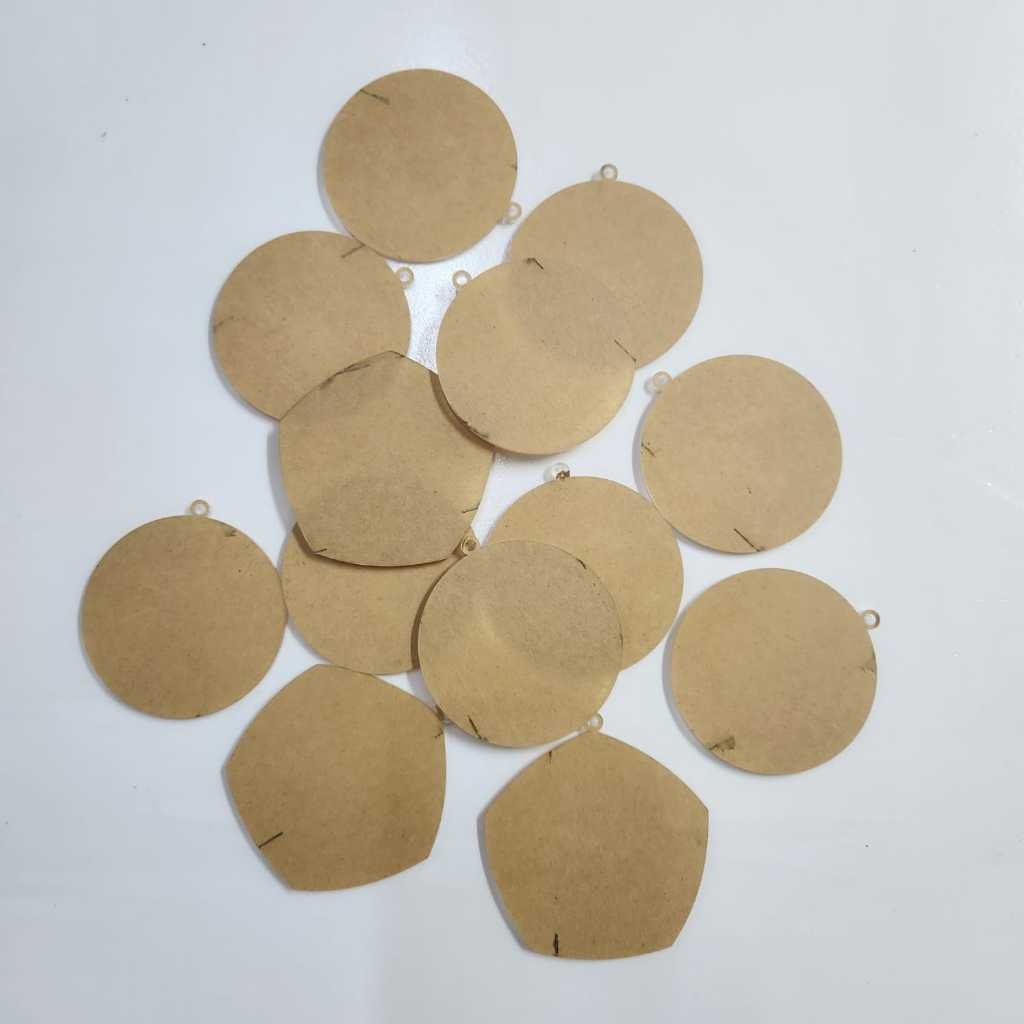 

BAHAN AKRILIK MEDALI AKRILIK TEBAL 3MM / ACRYLIC LASER
