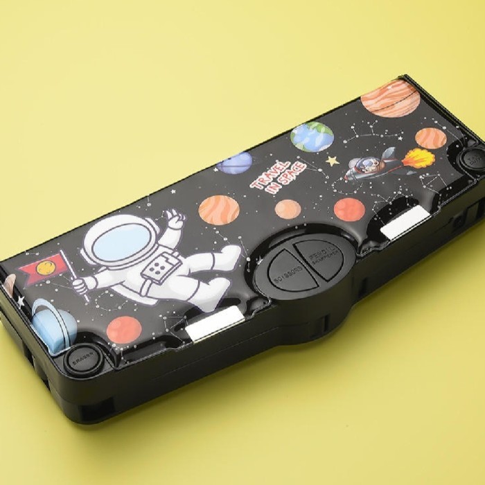 

[Best Promo] kotak pensil multifungsi tempat pensil viral motif astronot dinosaurus - astronot hitam