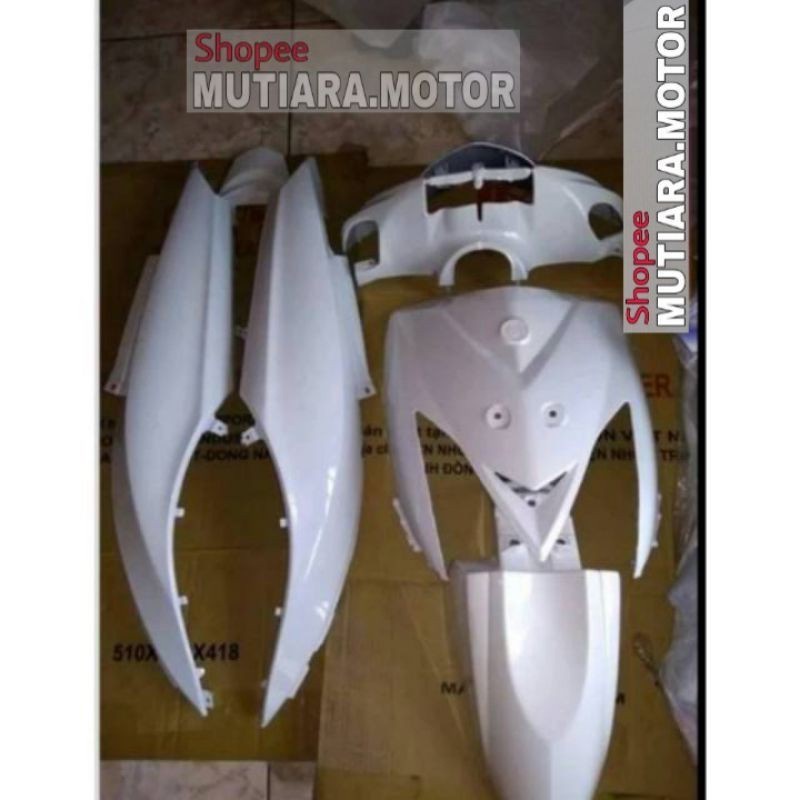 Cover Full Body Halus Mio GT Putih