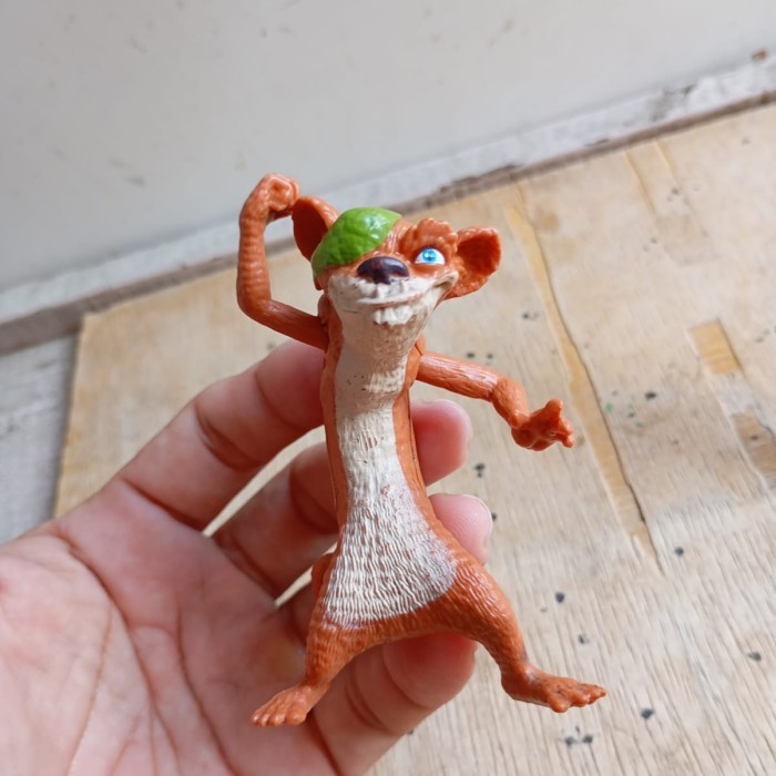 MAINAN figure kartun ice age fox kode 01