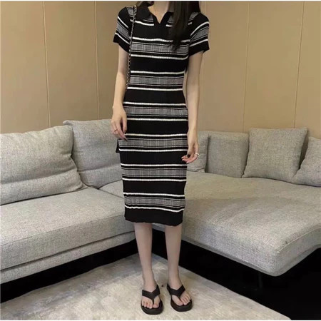 HUM - RFS OOTD Dress Motif Stripe / DRESS POLET / Dress Berkerah / Dress Midi Salur / Baju Dress V-n
