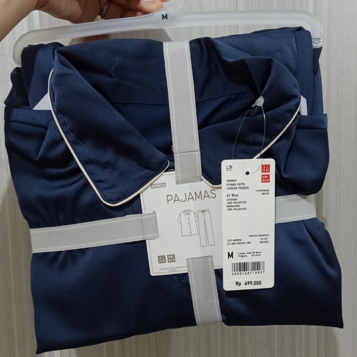 Women Piyama wanita Satin Lengan Pendek Uniqlo Original SALE READY - Blue Flower, S