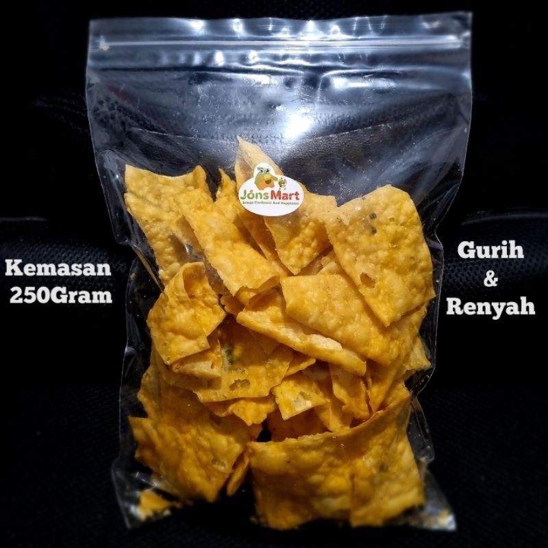 

CEMILAN KERIPIK PANGSIT RASA BAWANG / KRIPIK PANGSIT KULIT 250gram
