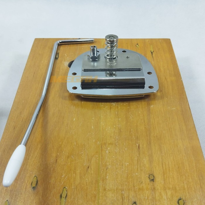 Vibrato Tail Piece / Bridge Vibrato Gitar Elektrik Tail Piece Gitar / Kam Bridge Gitar Elektrik Tail