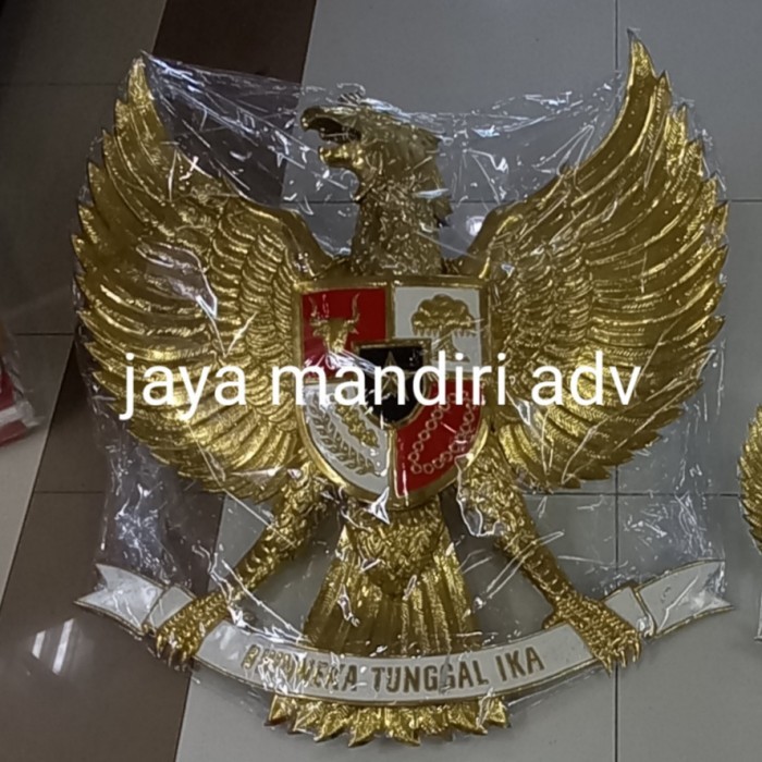 garuda pancasila kuningan 70cm