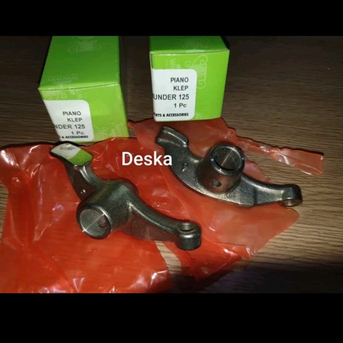 Piano Klep Rocker Arm Set Baut 2 pcs THUNDER 125 WinWin