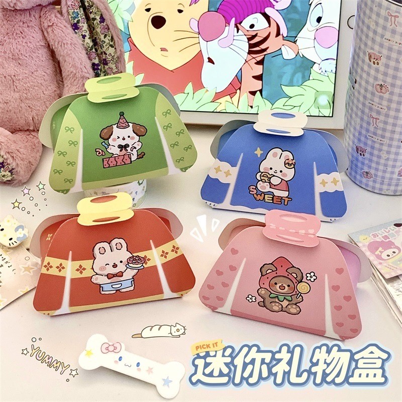 

BOX KOTAK SOUVENIR KEMASAN CANDY PERMEN KOTAK COKLAT KADO HAMPERS MOTIF PAKIAN BAJU BUNNY BEAR CUTE