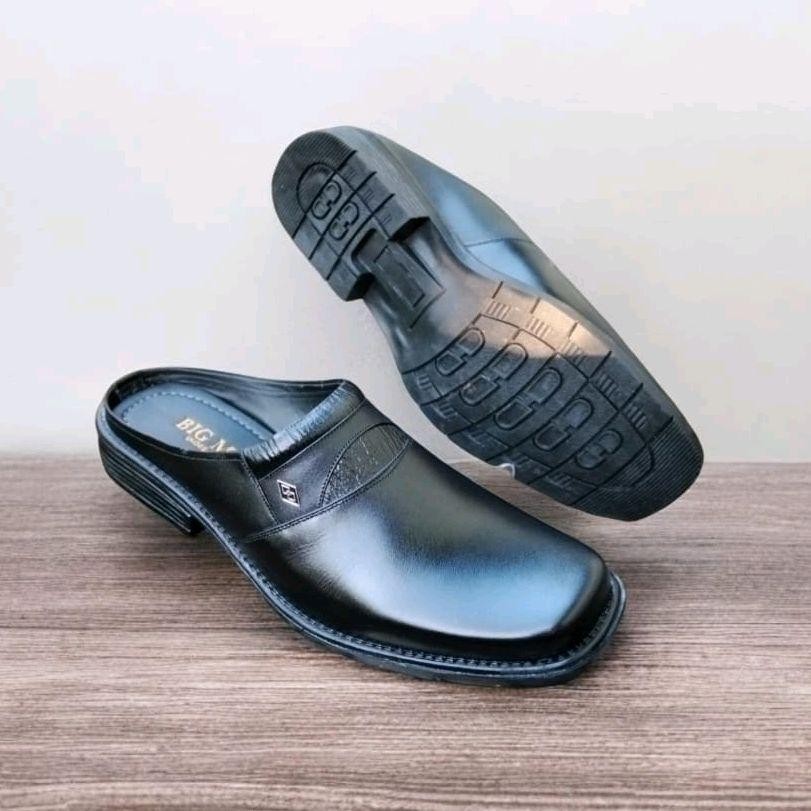 Slop/Sepatu sandal kulit pria hak .03