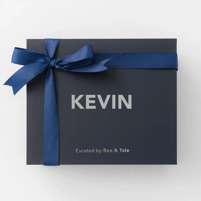 

Best Seller Hampers Birthday Gift Box - WISH HER HAPPY BIRTHDAY by Box and Tale - Navy