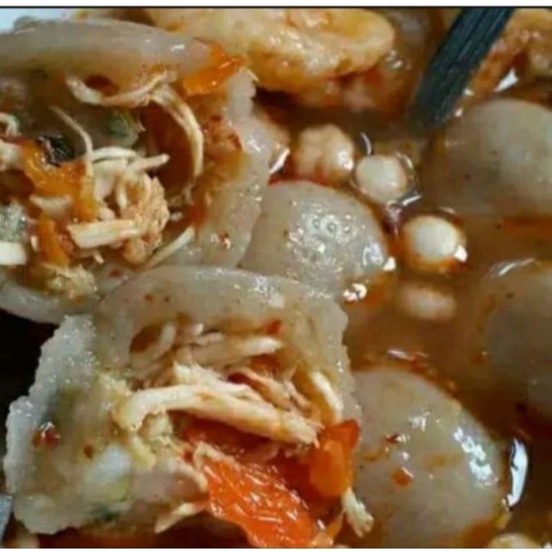 

Baso Aci Ayam Suwir Jumbo Extra Pedas Gurih Plus Kuetiau Komplit Instan Lezat