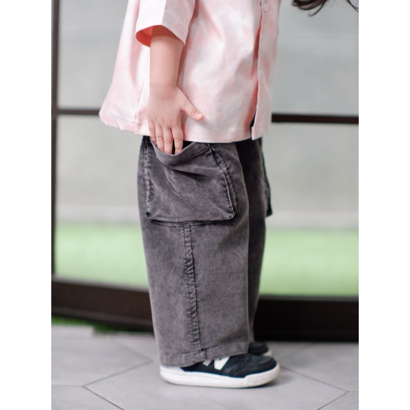 Kikoleya Cargo Pants in Wash Vintage | Celana Cargo Vintage Anak