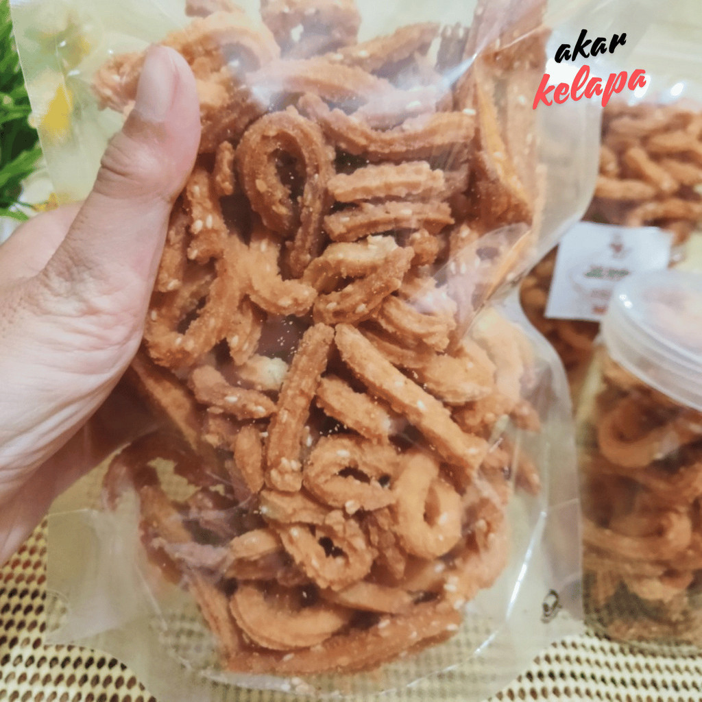 

TERMURAH kue kelapa kue akar kue akar kelapa asin gurih kue akar kelapa kue akar kelapa 1 kg