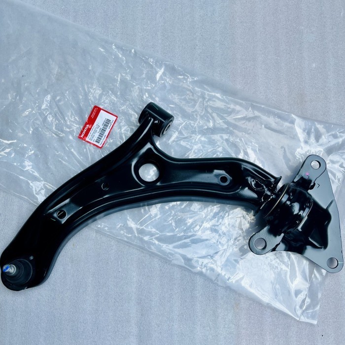 Lower Arm honda jazz rs ge8/freed
