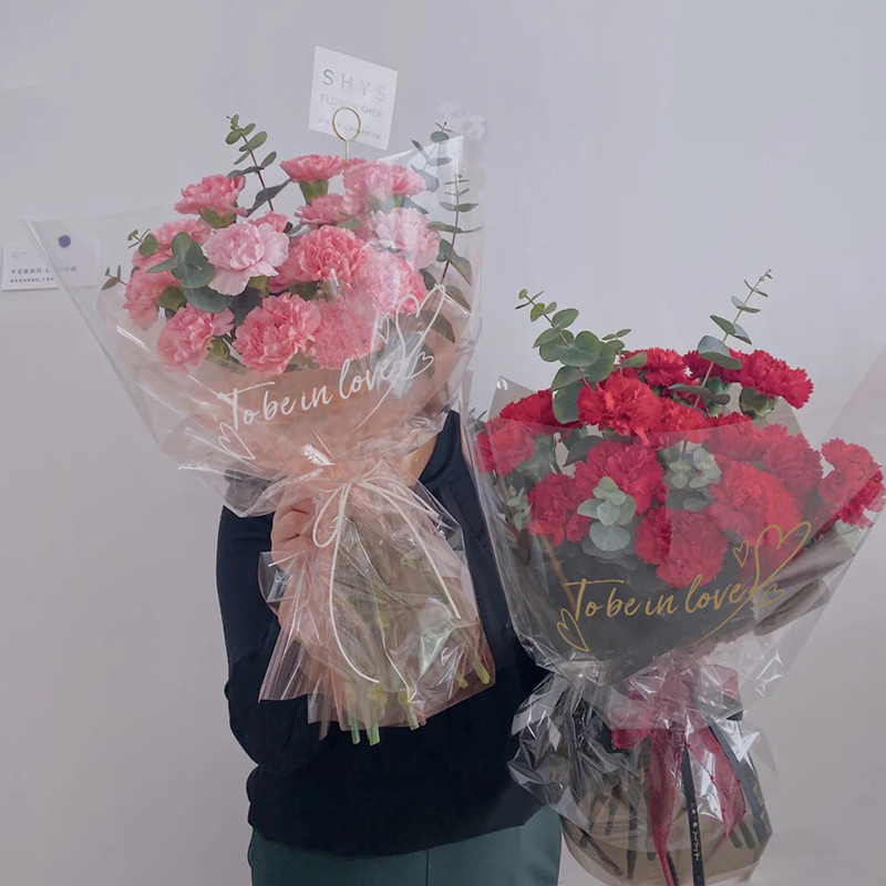 

20pcs 60x60cm English To be in Love Transparent waterproof Flower Wrapping paper Valentine's Day Gift bouquet wrapping paper