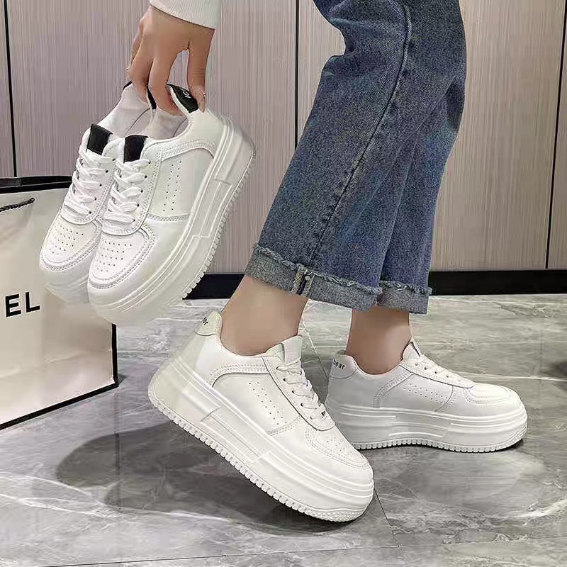 Sepatu Sneakers Wanita Casual Fashion Shoes LV0469