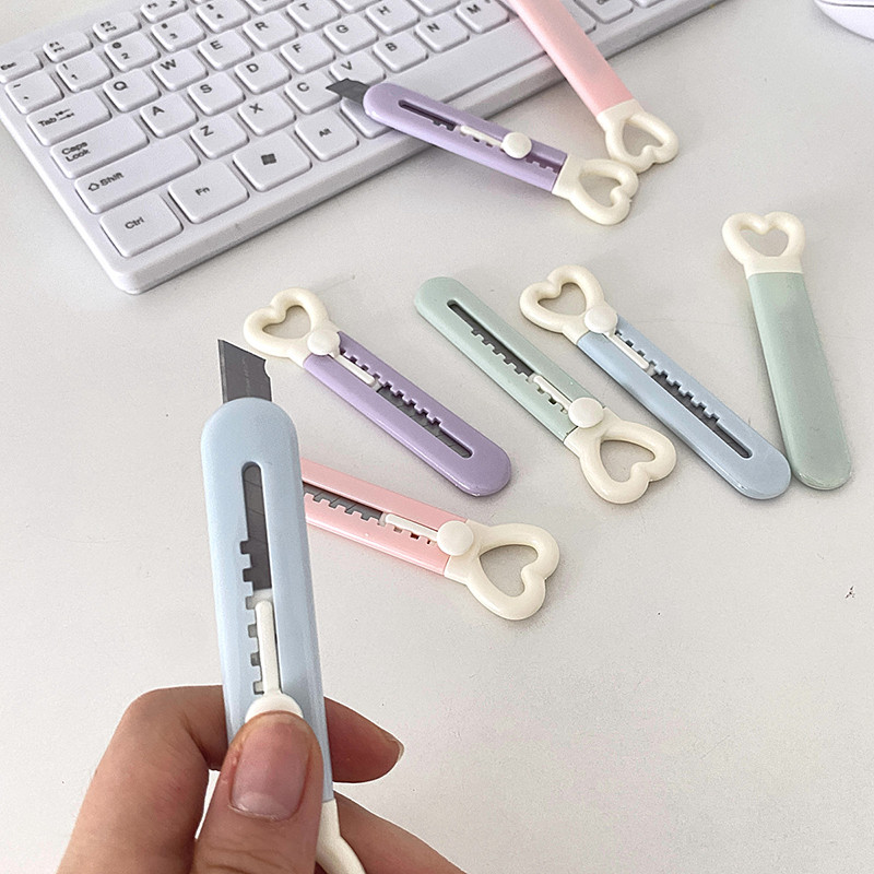 

Kawaii Love Heart Utility Knife Paper Cutter Pocket Mini Knife Safety Box Cutter Envelope Opener Refillable Korean Stationery