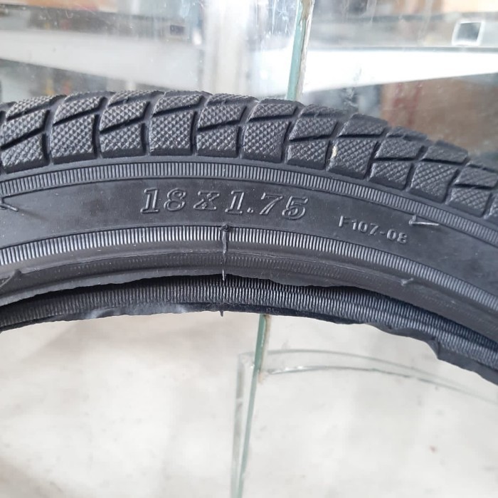 BAN LUAR SEPEDA ANAK UKURAN 18 x 1.75 GENIO Hitam