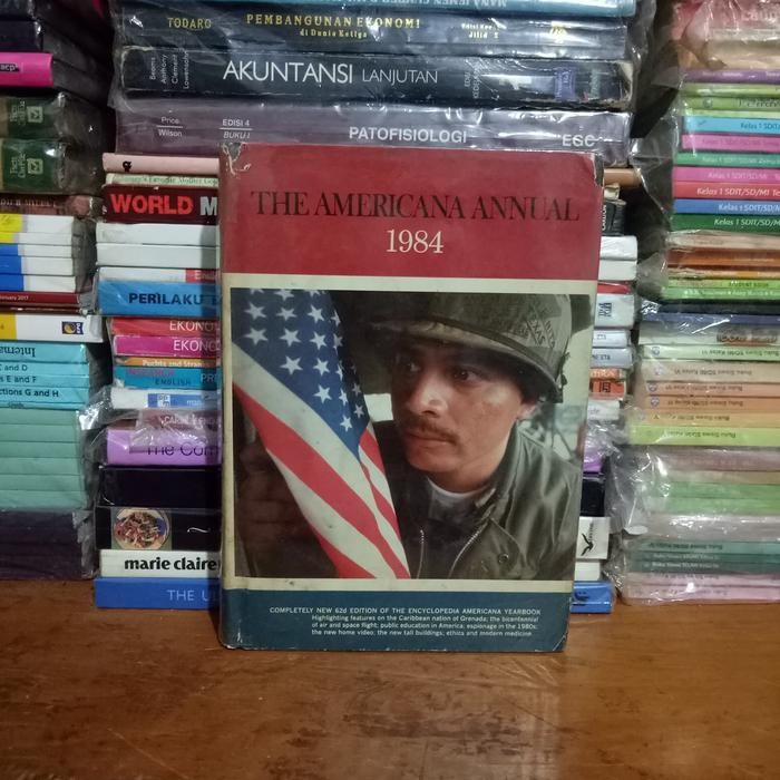Ori HC Import Buku The Americana Annual 1984 Encyclopedia Americana