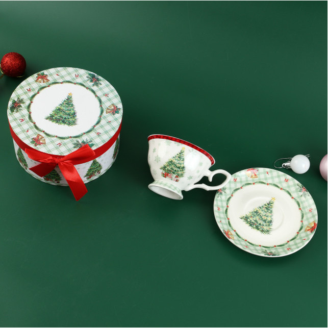 

[ ISI 1 CANGKIR SET ] LECORA CHRISTMAS HAMPERS SET SOUVENIR KADO NATAL ISI 2 CANGKIR SET GELAS AESTHETIC - Carol