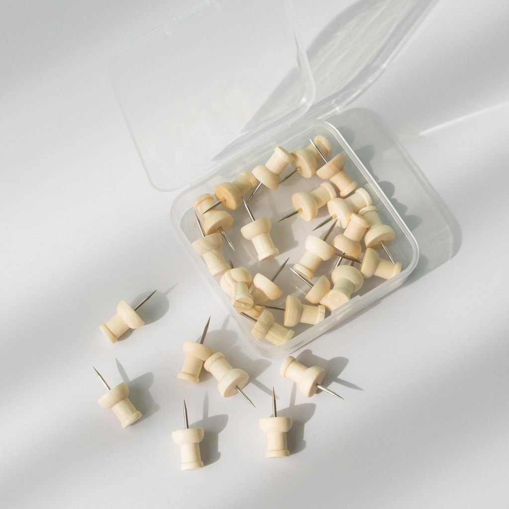 

TUTU 50pcs/box Map Thumbtacks Wood Push Pins Thumb Tacks For Photos Cork Board Offie Student Stationery School Supplies H0518